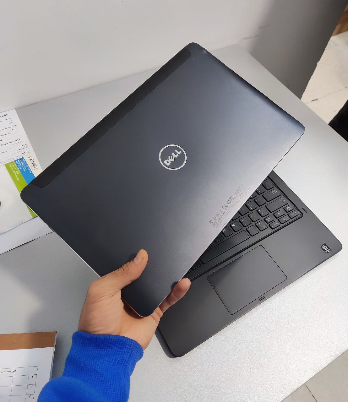 لپ تاپ استوک Dell Latitude 7350 لمسی با کیبورد جدا شونده در جهان بازار