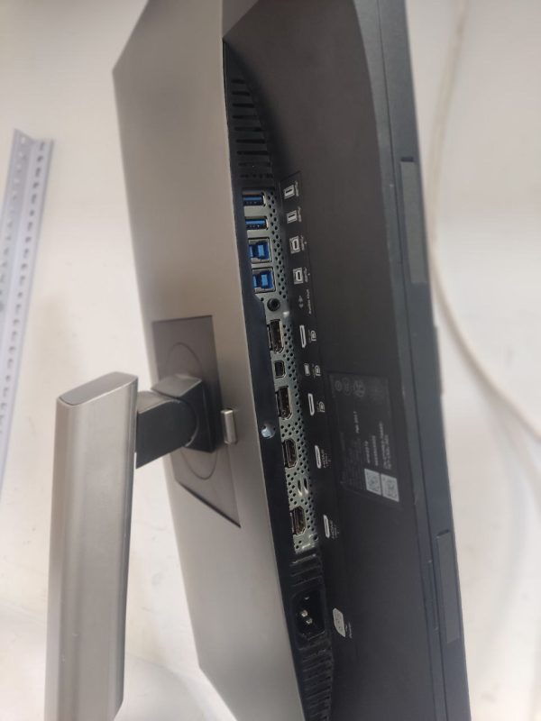 مانیتور استوک 25 اینچ Dell UltraSharp UP2516D رزولوشن 2K
