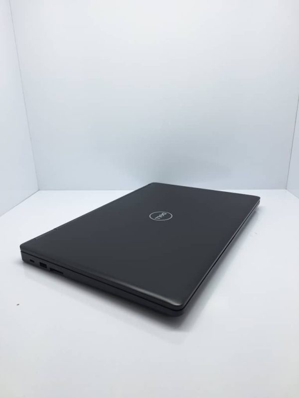 لپ تاپ استوک Dell Precision 3520