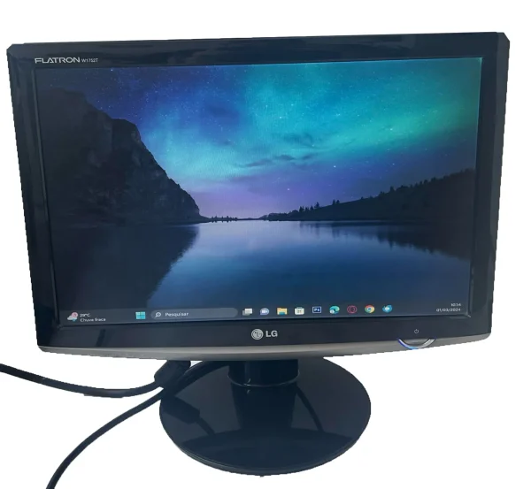 مانیتور استوک 17 اینچ مربع LG W1752T - Image 5