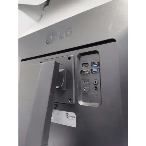 مانیتور استوک 27 اینچ LG 27bn88u رزولوشن 4K