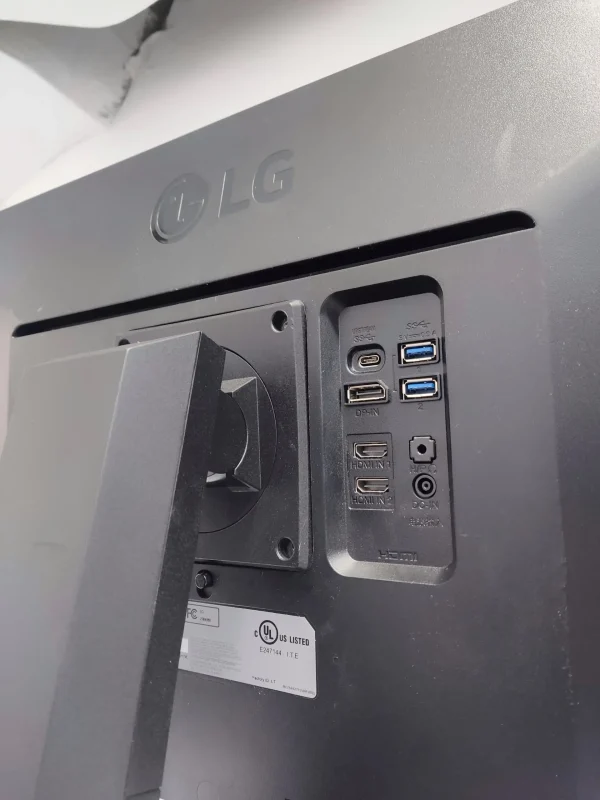 مانیتور استوک 27 اینچ LG 27bn88u رزولوشن 4K