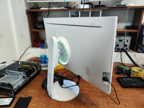 آل این وان استوک baiwoa پردازنده i5 نسل 7 (سفید) - Image 3