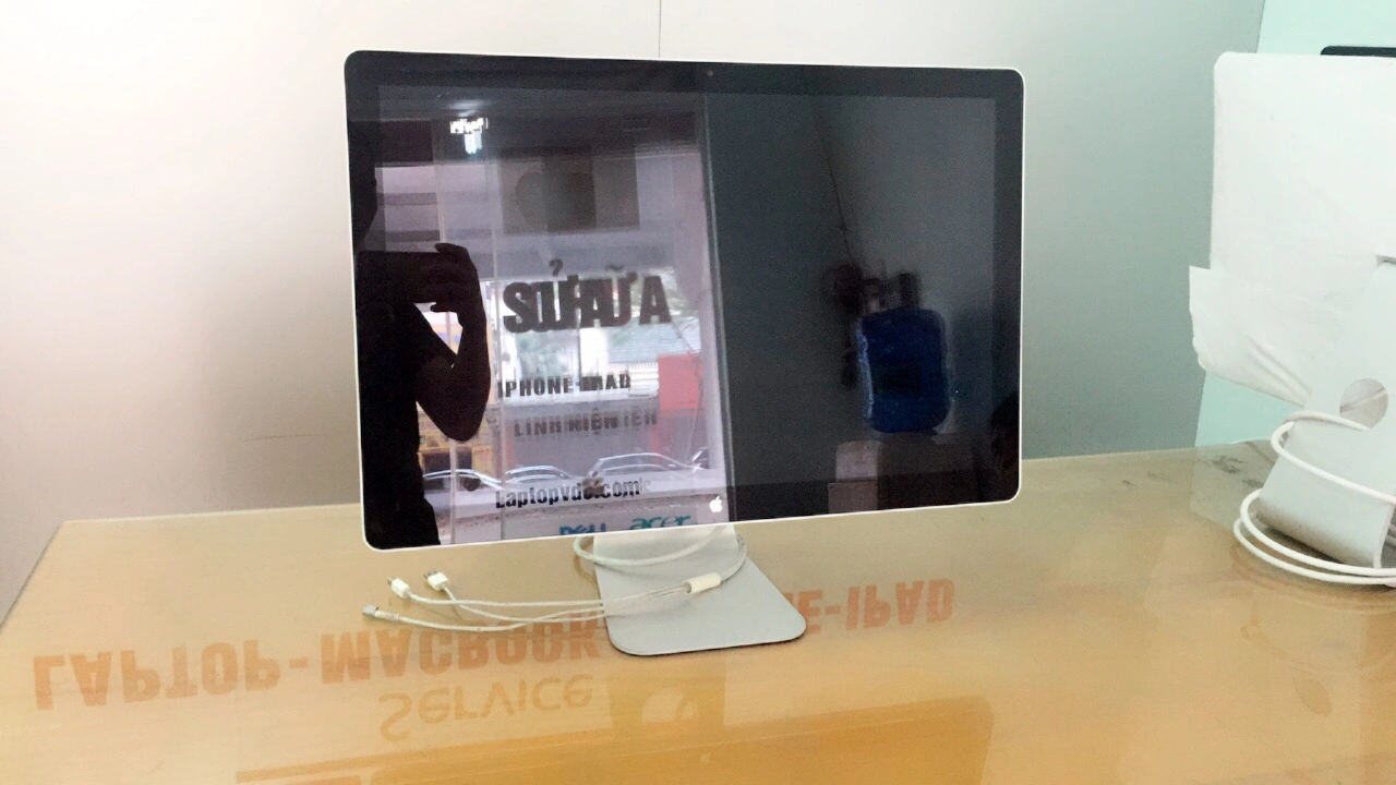 apple-cinema-led-24inch-a1267