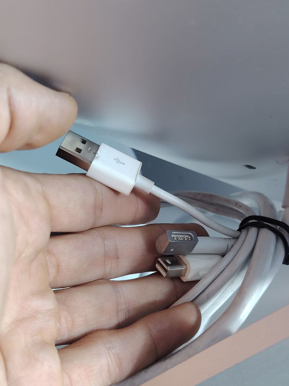 مانیتور استوک 24 اینچ اپل