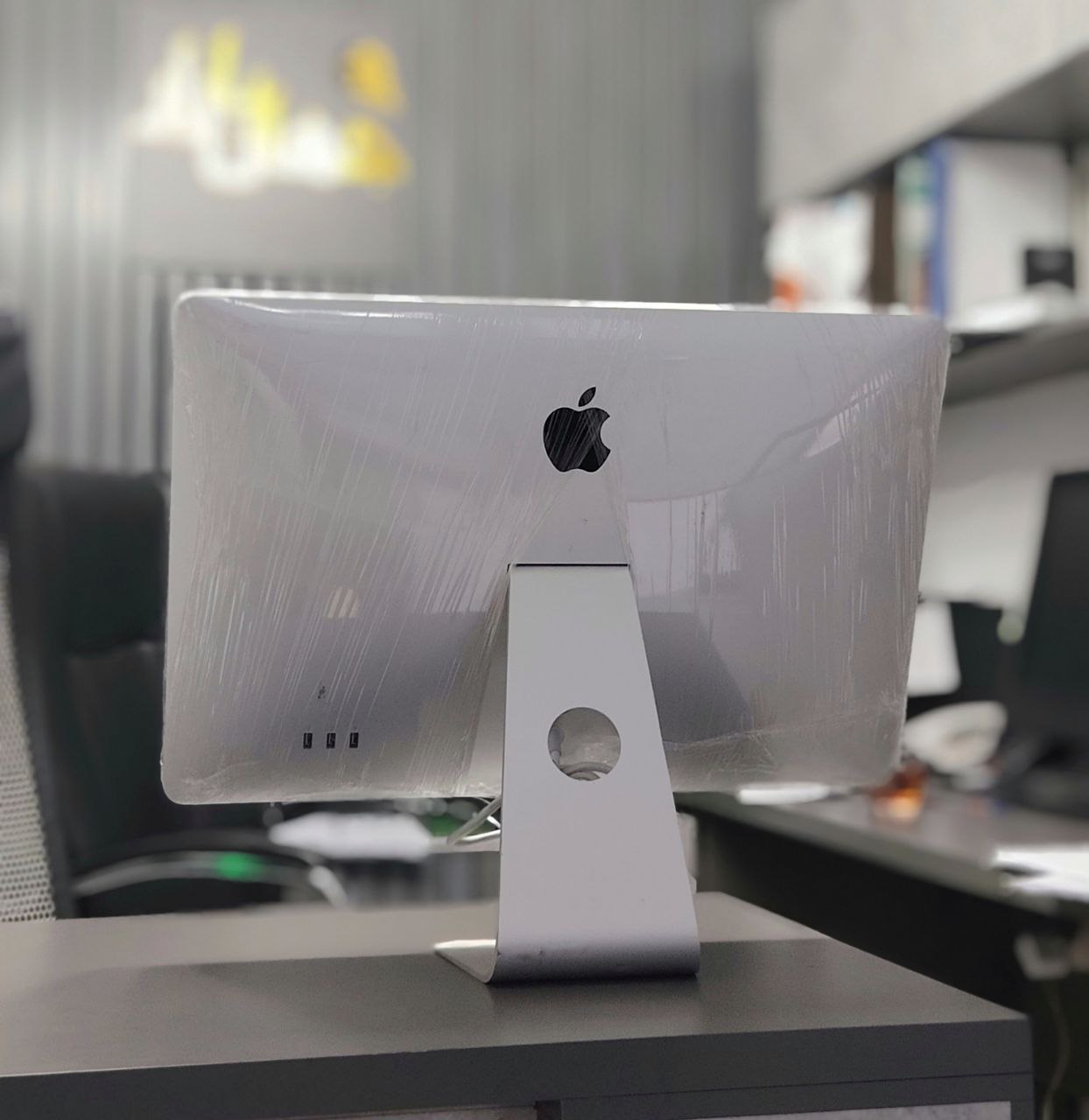 مانیتور استوک 24 اینچ اپل