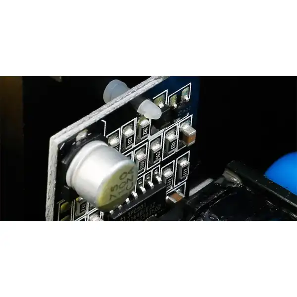 منبع تغذیه استوک ماژولار گرین مدل GP650B-OCPT - Image 3